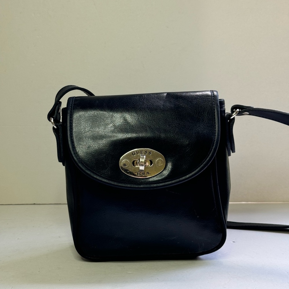 VTG Guess Leather Crossbody Bag